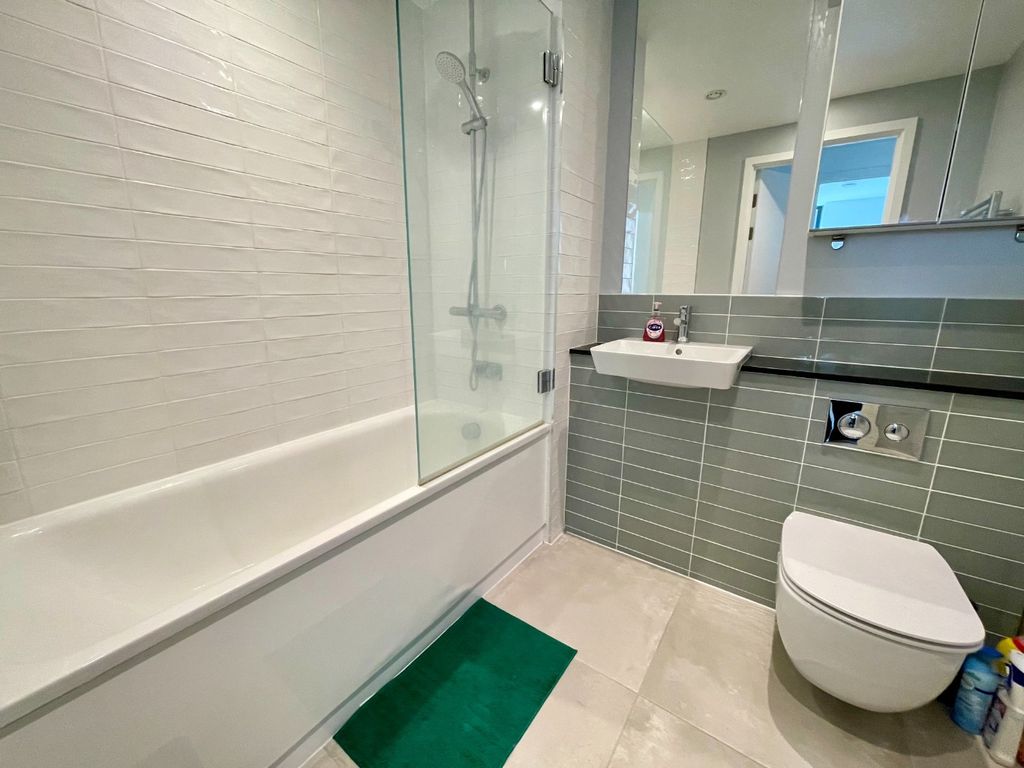 Property photo 3 of 6 3967593