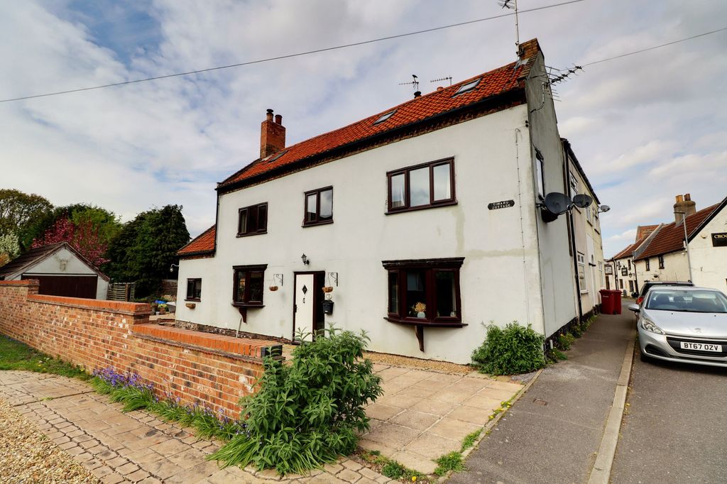 Property photo 1 of 20