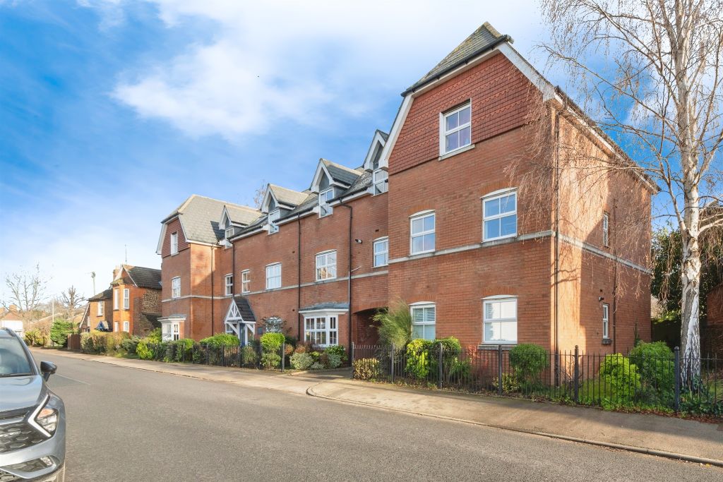 Property photo 1 of 16