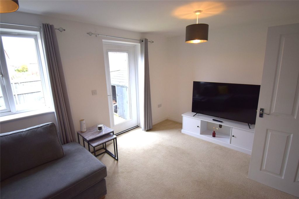 Property photo 3 of 10 Picture No. 17