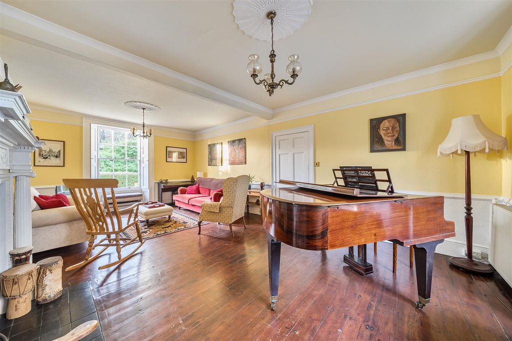 Property photo 3 of 29 1469665 - 15.Jpg