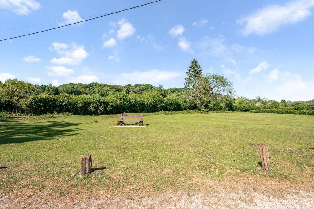 Property photo 2 of 8
