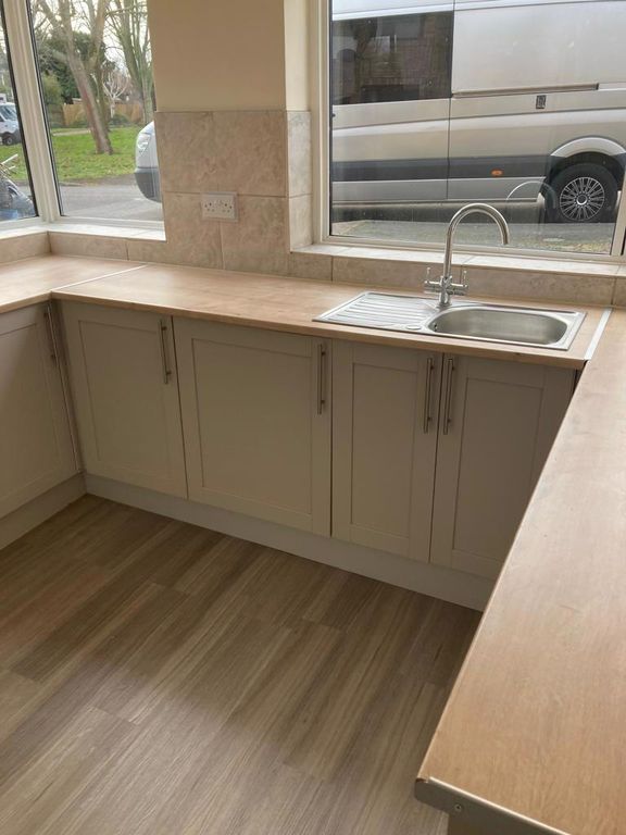 Property photo 3 of 28