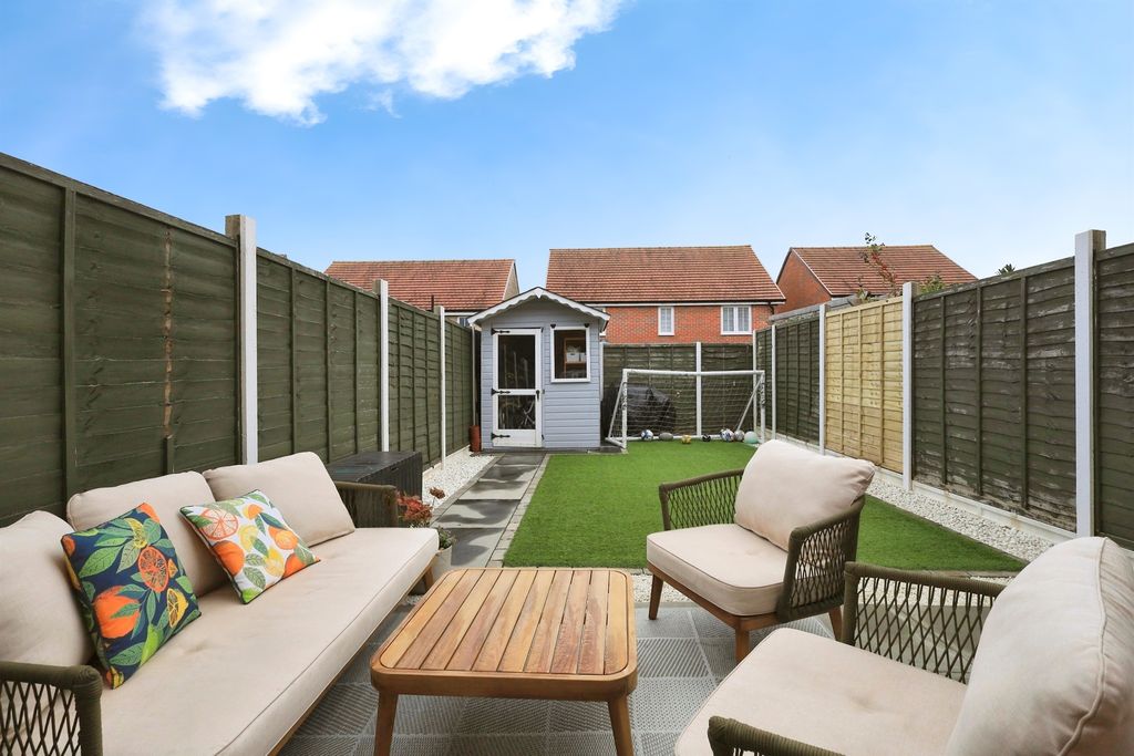 Property photo 3 of 17