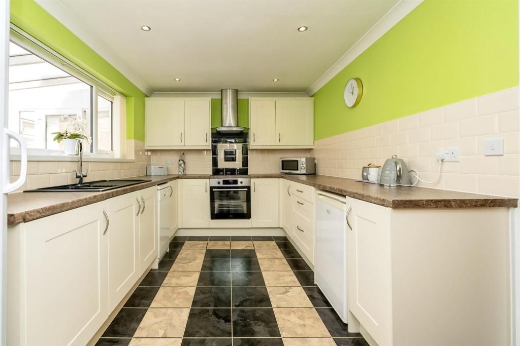 Property photo 2 of 24 2