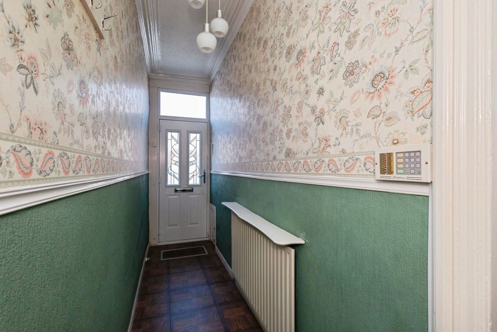Property photo 3 of 21