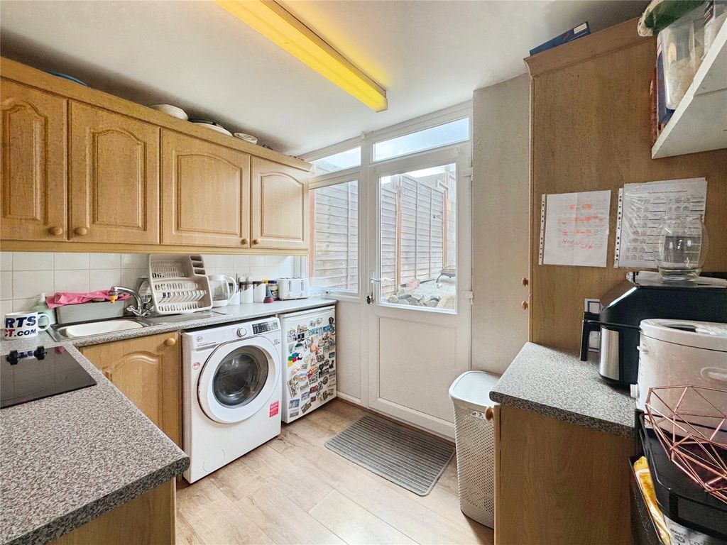 Property photo 2 of 12 Picture No. 07
