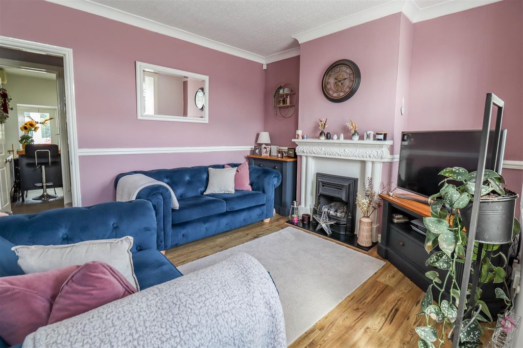 Property photo 2 of 17 Img_1848.Jpg