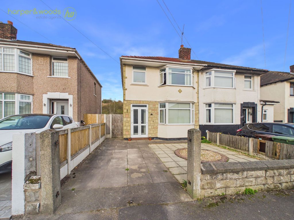 Property photo 1 of 32