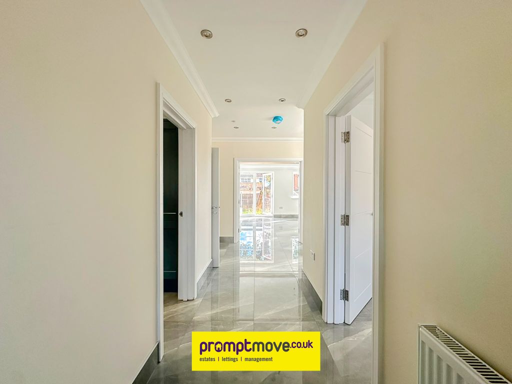 Property photo 2 of 21 Na