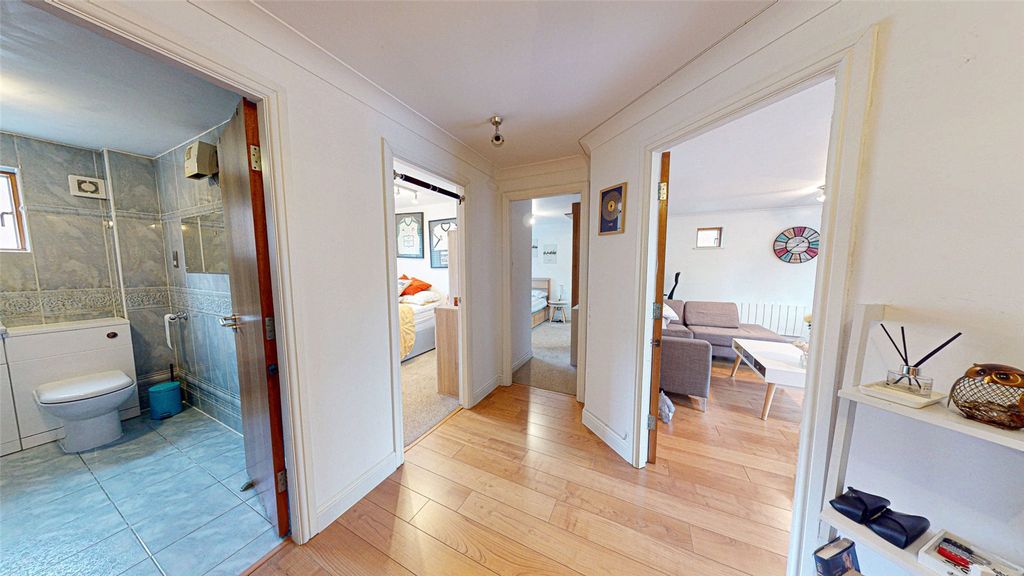 Property photo 2 of 11 Picture No. 02