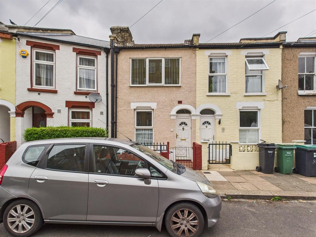 Property photo 1 of 14 Cam01358G0-Pr0166-Still017.Jpg