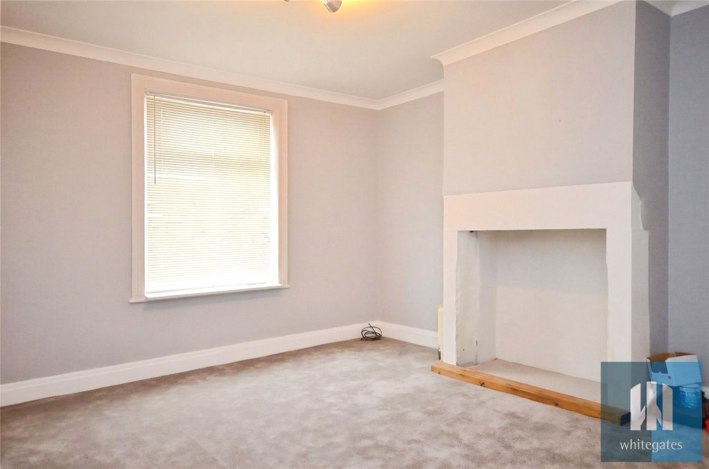 Property photo 3 of 12 Picture No. 27