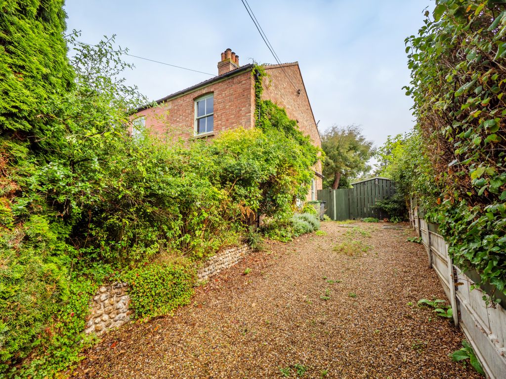Property photo 1 of 15 16Hayeslane-13