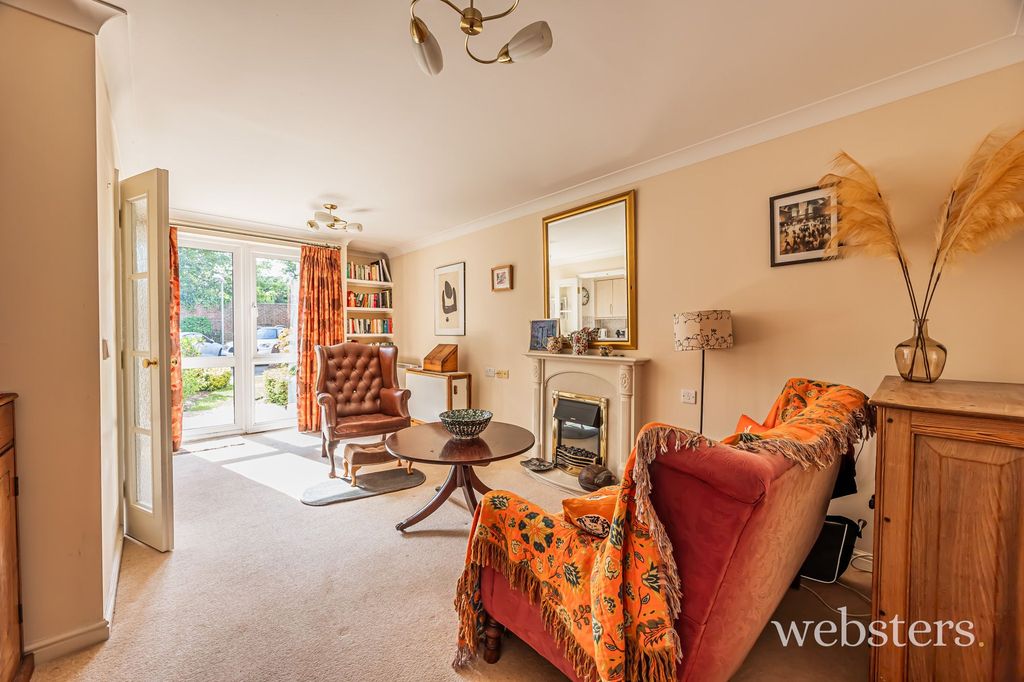 Property photo 2 of 12