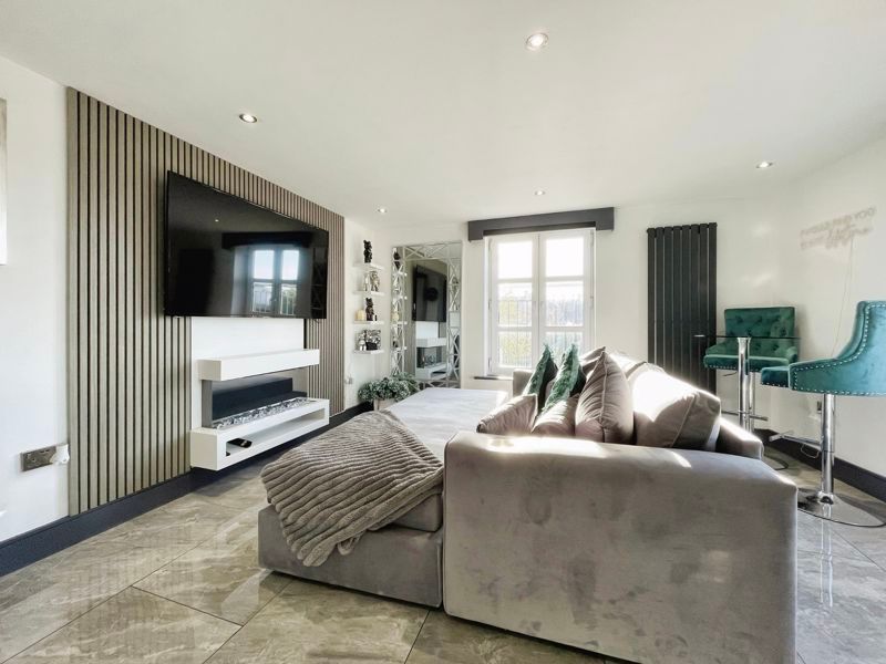 Property photo 2 of 11 Photo 10