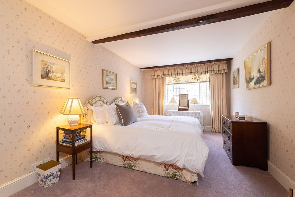 Additional image 13 of 8 bed detached house for saleWoodlands St. Mary, Hungerford, Berkshire RG17