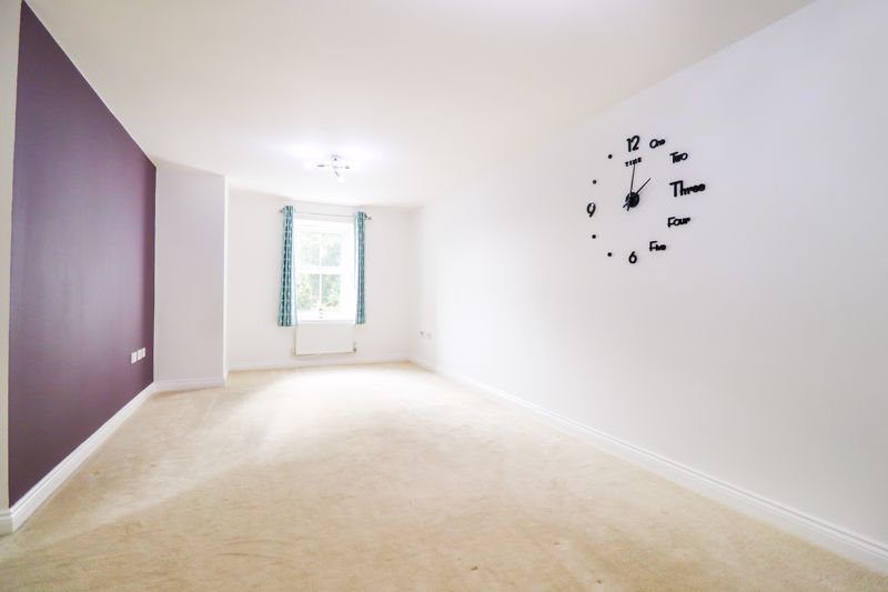 Property photo 3 of 10 Living Room