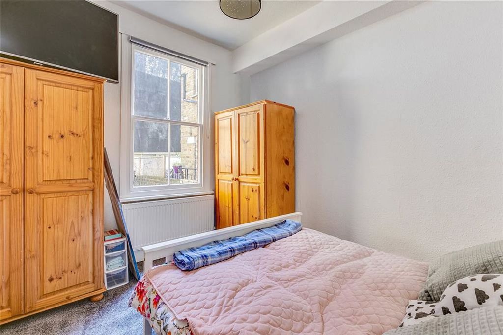 Property photo 3 of 5