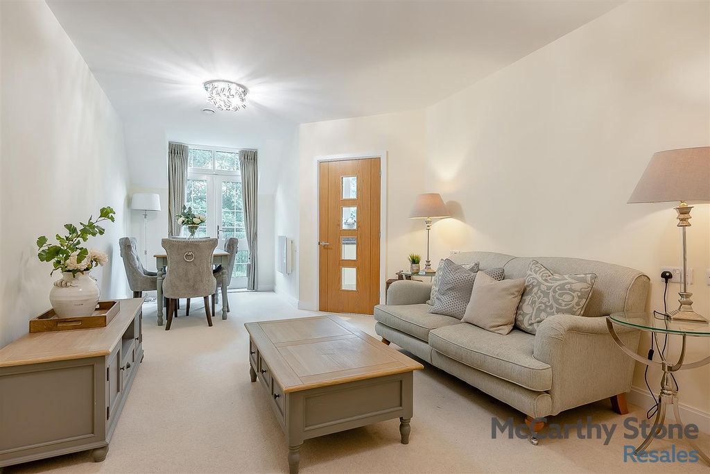Property photo 2 of 46 8657245-Interior17.Jpg