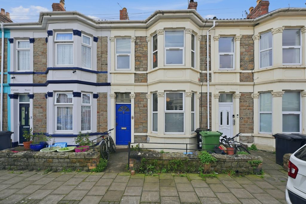 Property photo 1 of 27