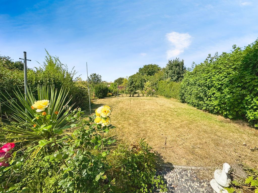 Property photo 3 of 19