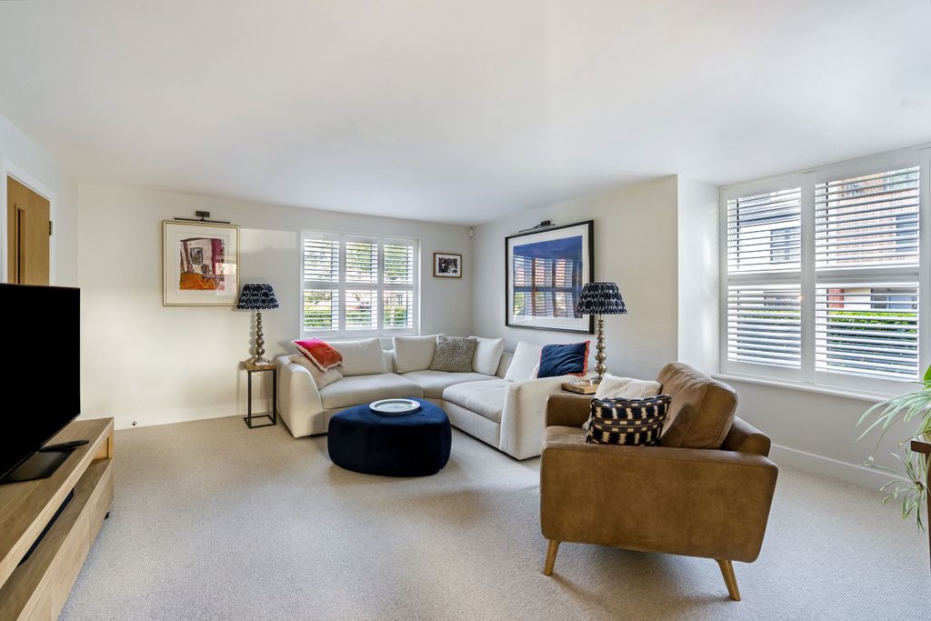 Property photo 2 of 19 Reception Room