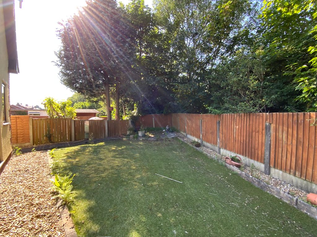 Property photo 3 of 11 Img_3525