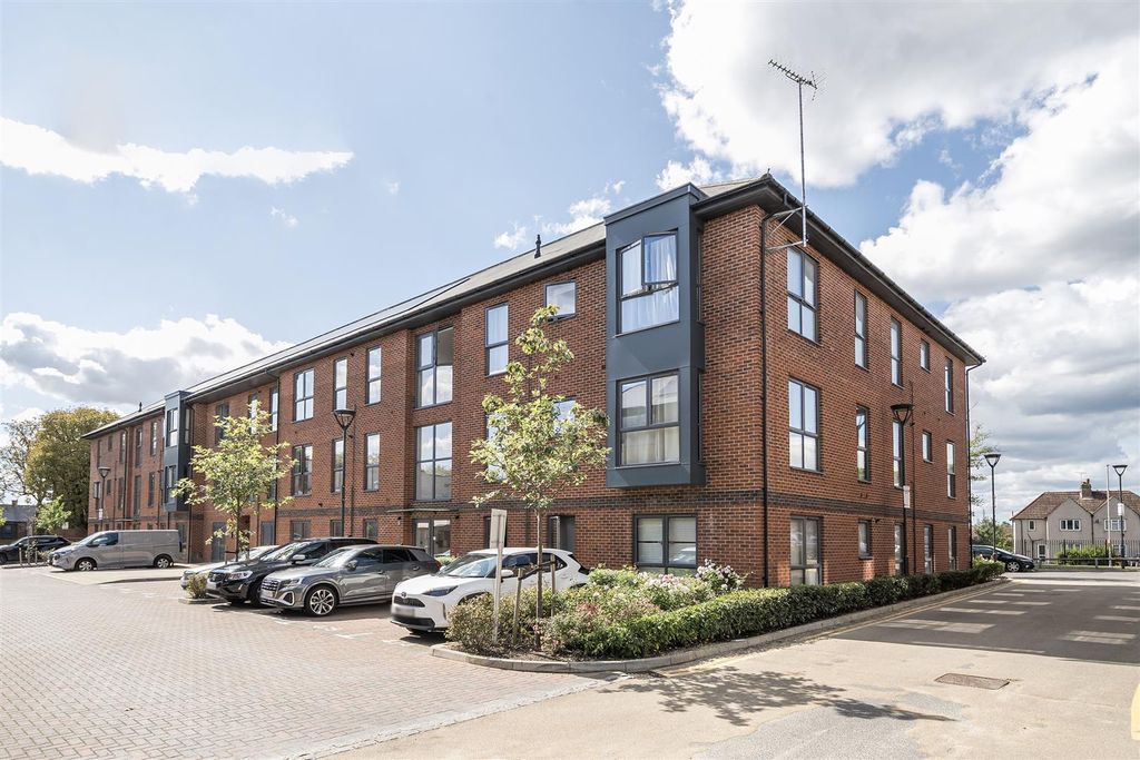 Property photo 1 of 15 Front External