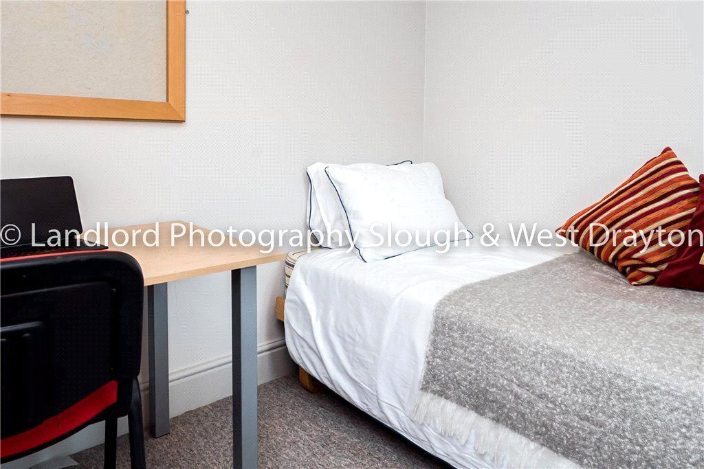 Property photo 1 of 12 Bedroom