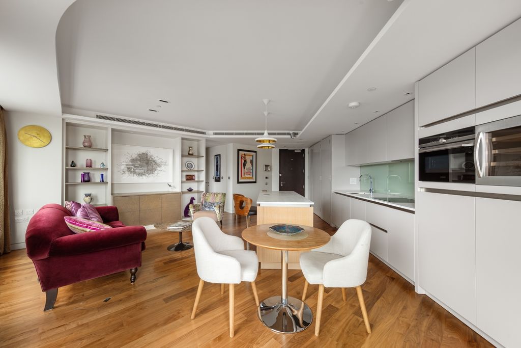 Property photo 2 of 15 094A2099