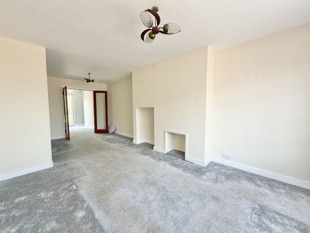 Property photo 2 of 17 Photo 2