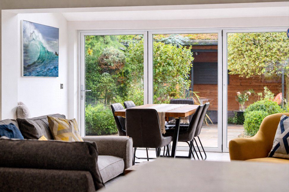 Property photo 3 of 4 Sitting/Dining Room