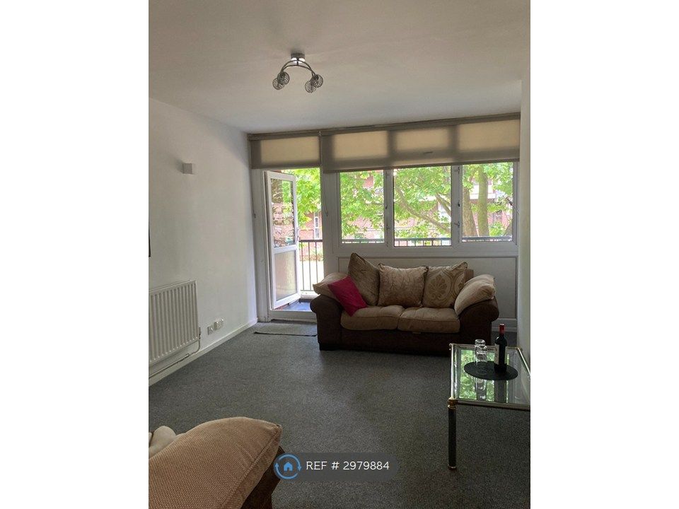 Property photo 1 of 23 Lounge 1