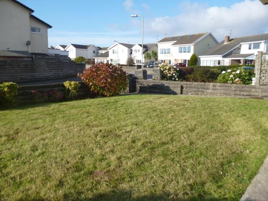 Property photo 2 of 13