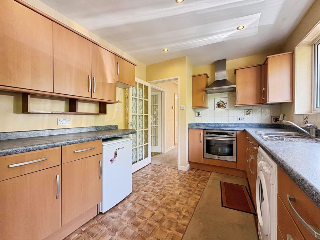 Property photo 3 of 16 Fe44c56F-8