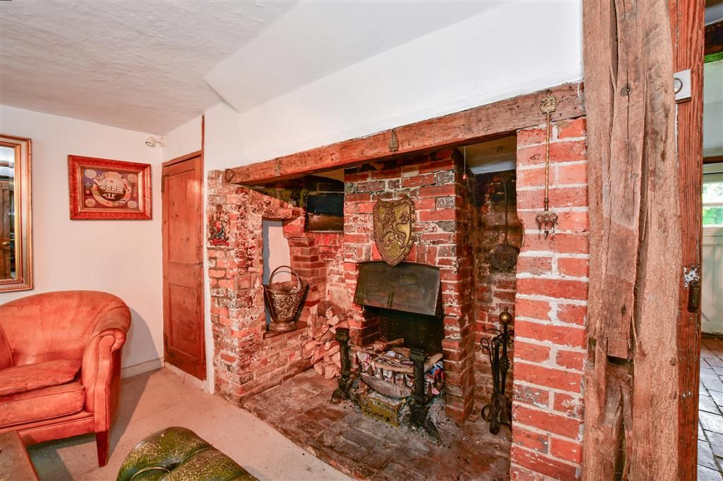 Property photo 1 of 14 Internal Feature