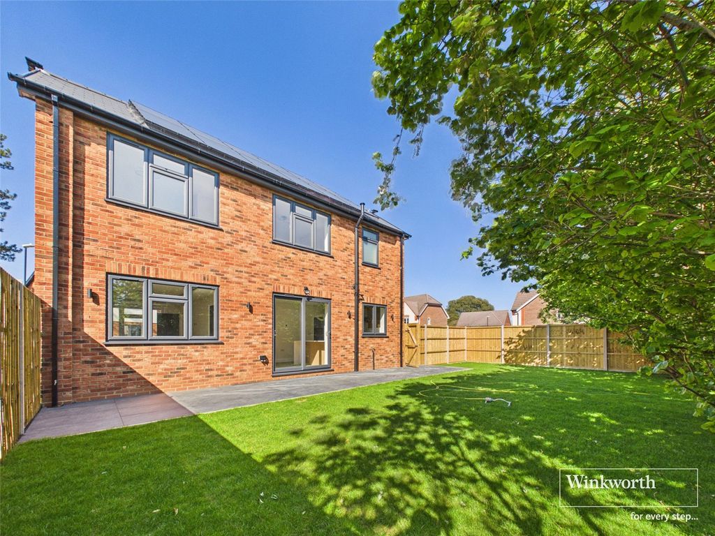 Property photo 3 of 23 Picture No. 21