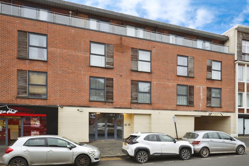 Property photo 1 of 10