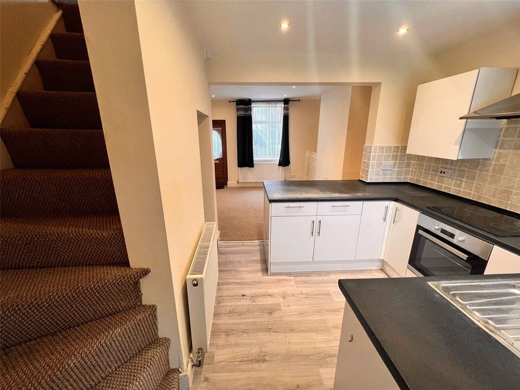 Property photo 2 of 10 Kitchen Area