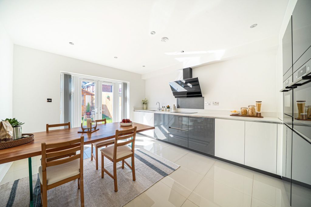 Property photo 3 of 23