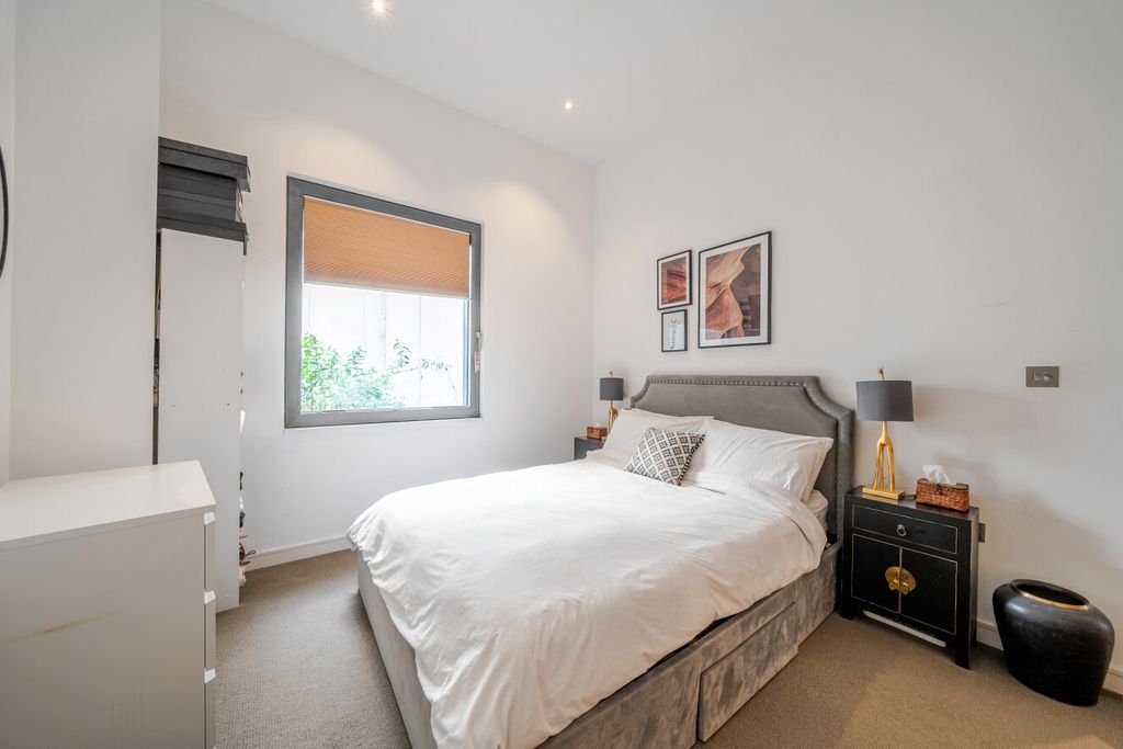 Property photo 3 of 20 1478623-17-6A3012...
