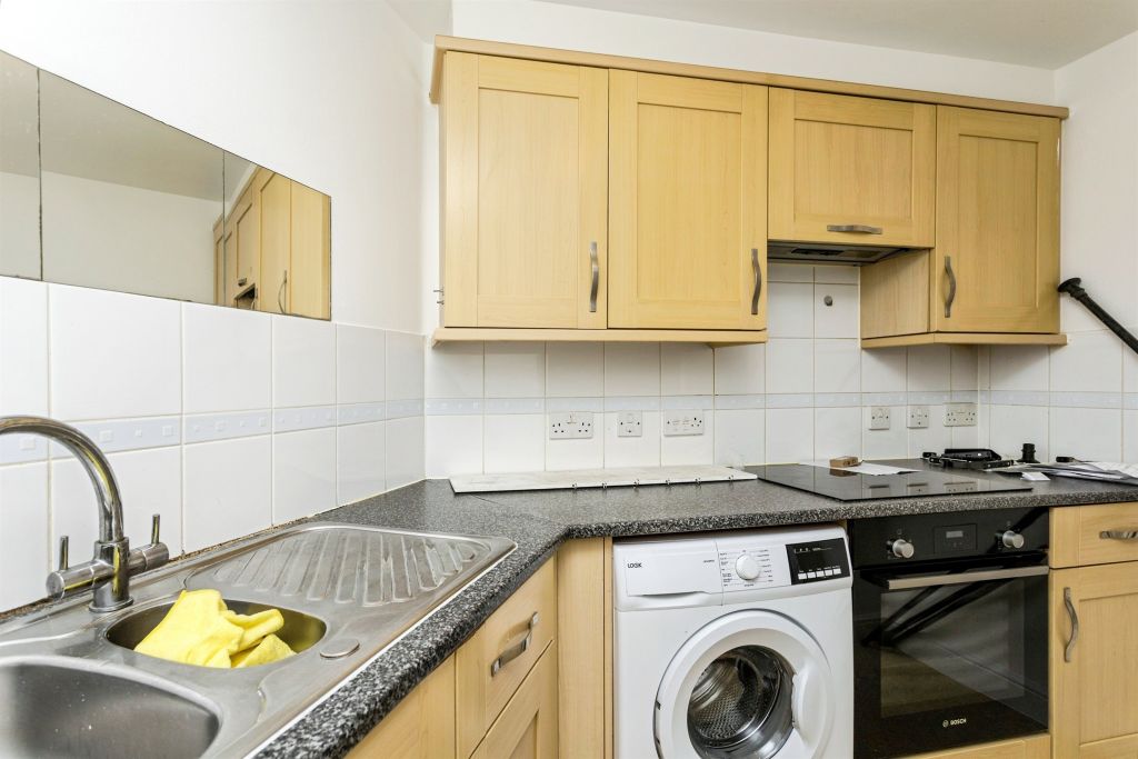 Property photo 3 of 14