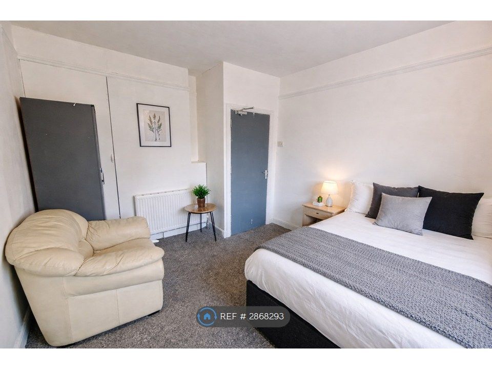 Property photo 1 of 4