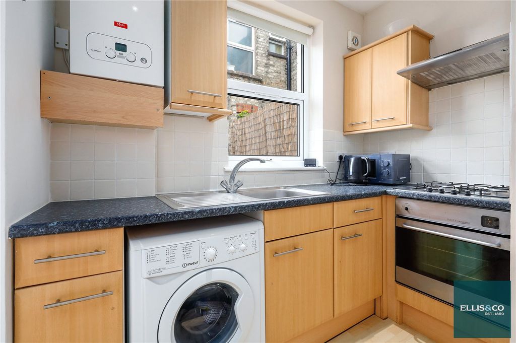 Property photo 2 of 10 Picture No. 03