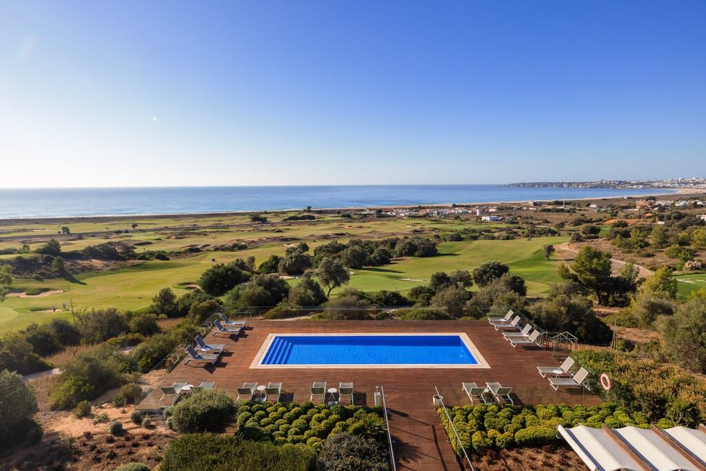 Property photo 2 of 20 Palmares Apartments Ptlaga479P 1