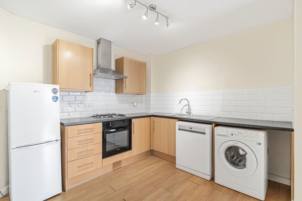 Property photo 2 of 5