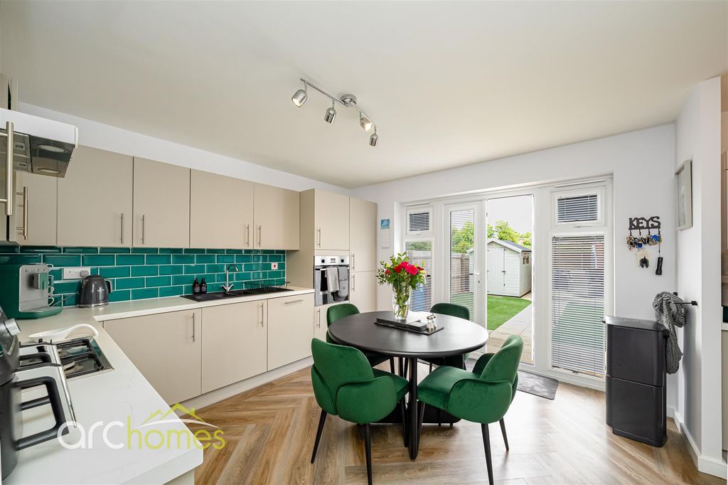 Property photo 3 of 36 Low-6.Jpg