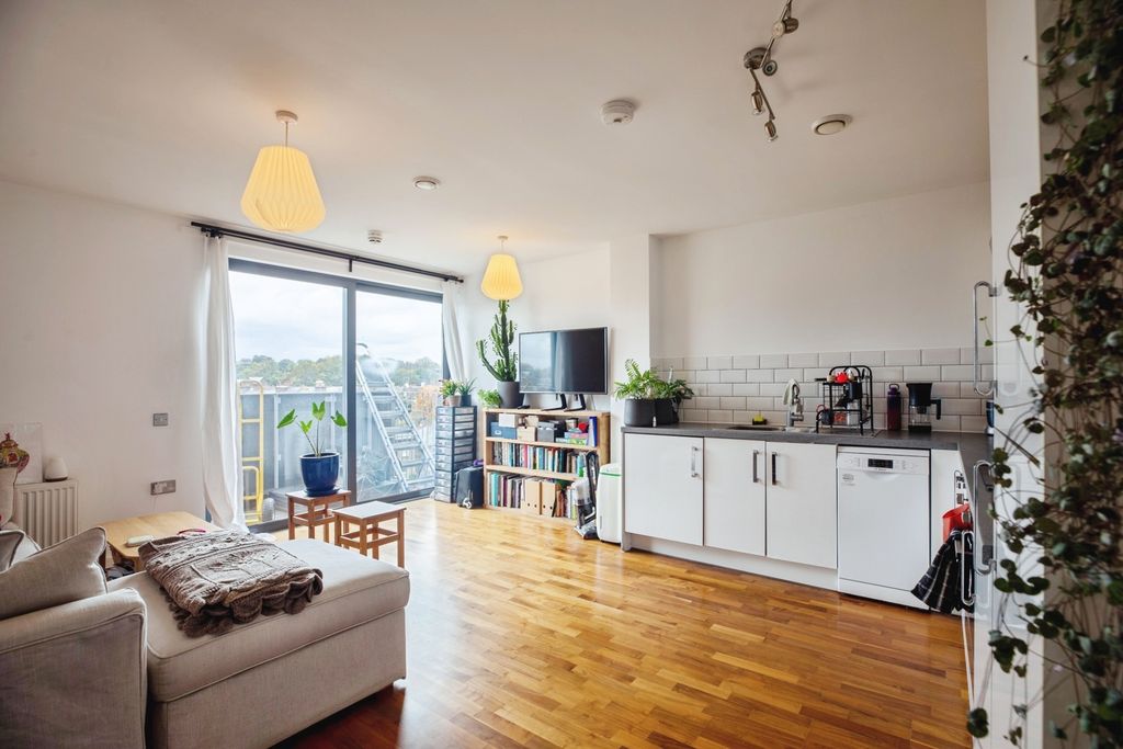 Property photo 1 of 14 Photo