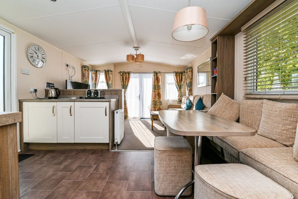 Property photo 2 of 15 Picture No. 03